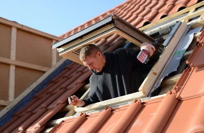 Pose de fenêtres de toit Velux à Ciron